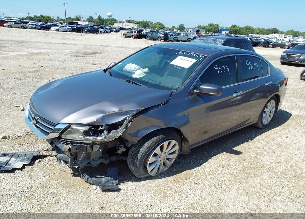 2015 HONDA ACCORD VIN: 1HGCR2F88FA043050