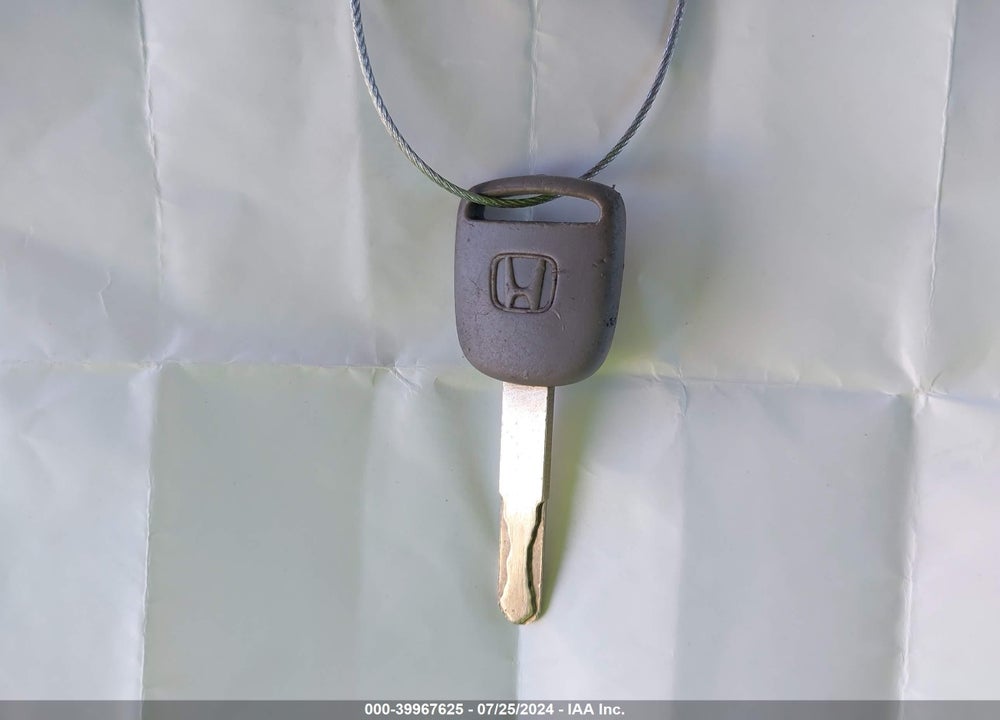 2014 HONDA CIVIC LX VIN: 19XFB2F51EE240739