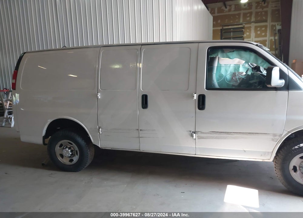 2019 CHEVROLET EXPRESS 2500 VIN: 1GCWGAFP1K1308372