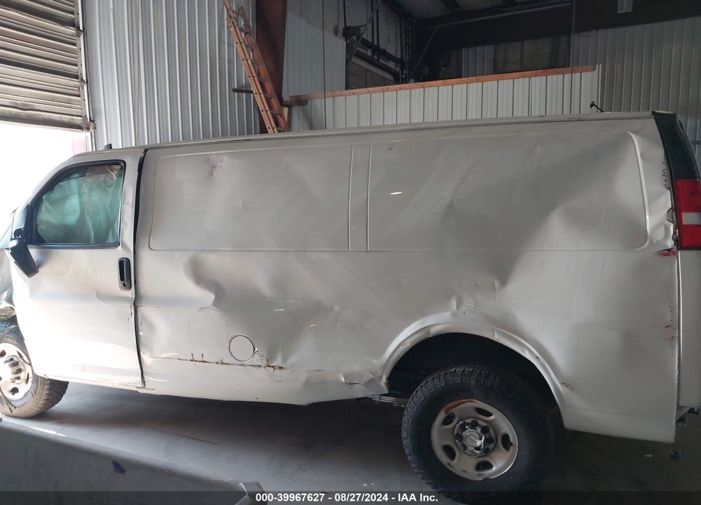 2019 CHEVROLET EXPRESS 2500 VIN: 1GCWGAFP1K1308372