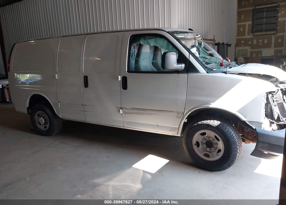 2019 CHEVROLET EXPRESS 2500 VIN: 1GCWGAFP1K1308372