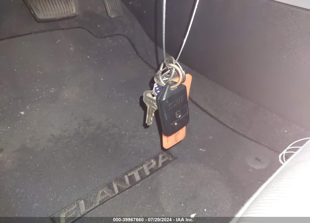 2017 HYUNDAI ELANTRA SE VIN: KMHD74LFXHU403374