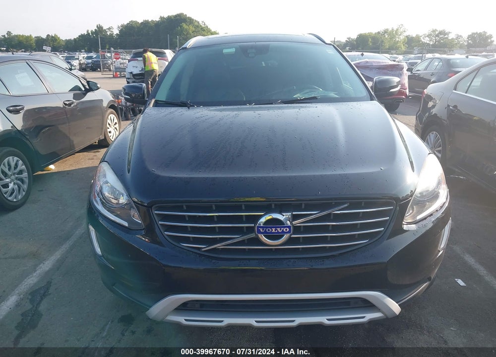 2017 VOLVO XC60 T5 DYNAMIC VIN: YV440MDR1H2183827