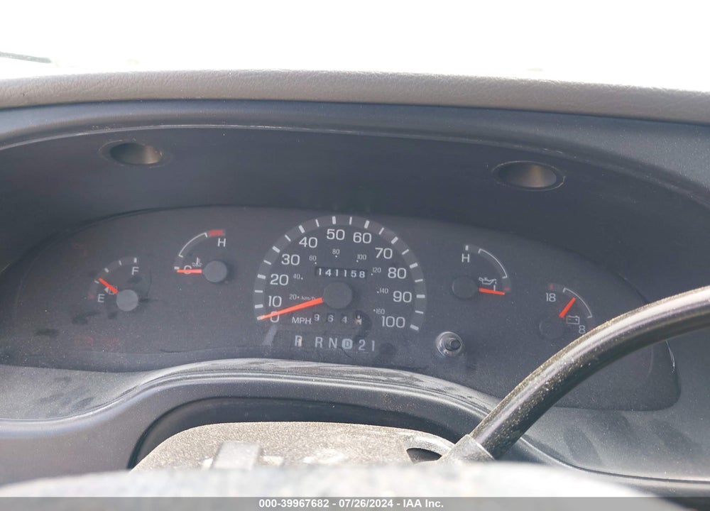 2000 FORD E-250 VIN: 1FTNE2424YHB16474