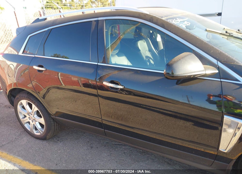 2014 CADILLAC SRX PERFORMANCE COLLECTION VIN: 3GYFNCE37ES545655