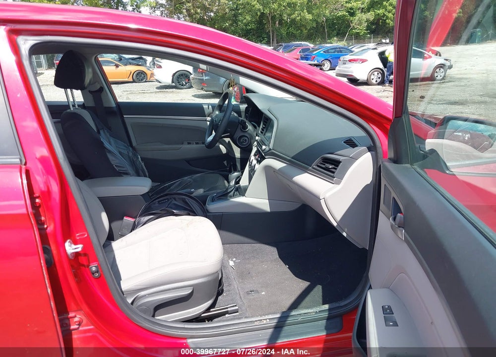 2019 HYUNDAI ELANTRA SEL VIN: KMHD84LF4KU737226