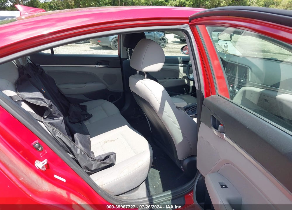 2019 HYUNDAI ELANTRA SEL VIN: KMHD84LF4KU737226