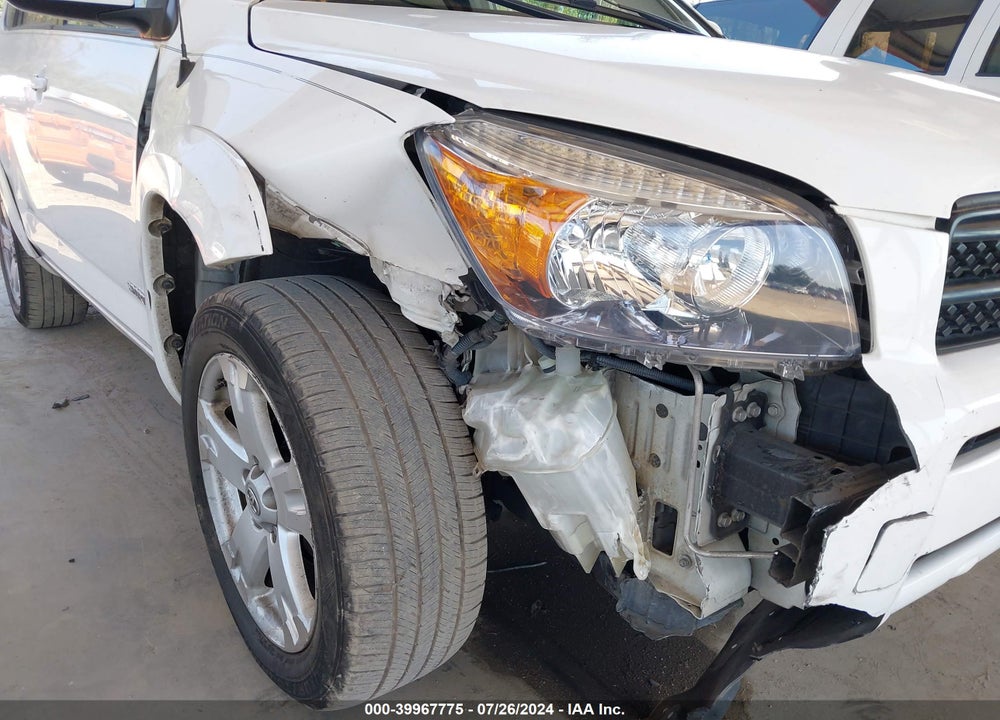 2006 TOYOTA RAV4 SPORT VIN: JTMZD32V366001526