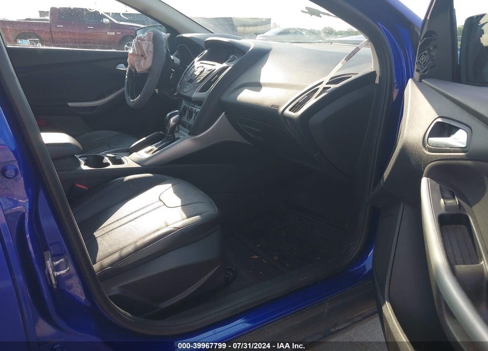 2014 FORD FOCUS SE VIN: 1FADP3K22EL334068