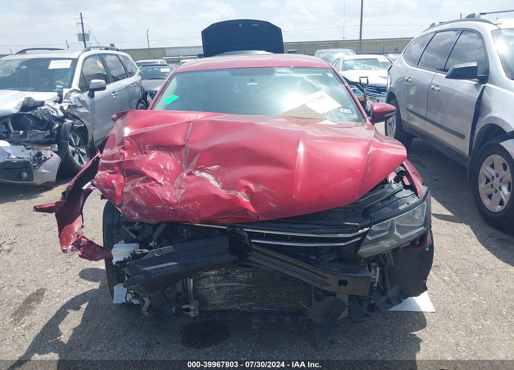 2018 VOLKSWAGEN PASSAT VIN: 1VWAA7A37JC007933