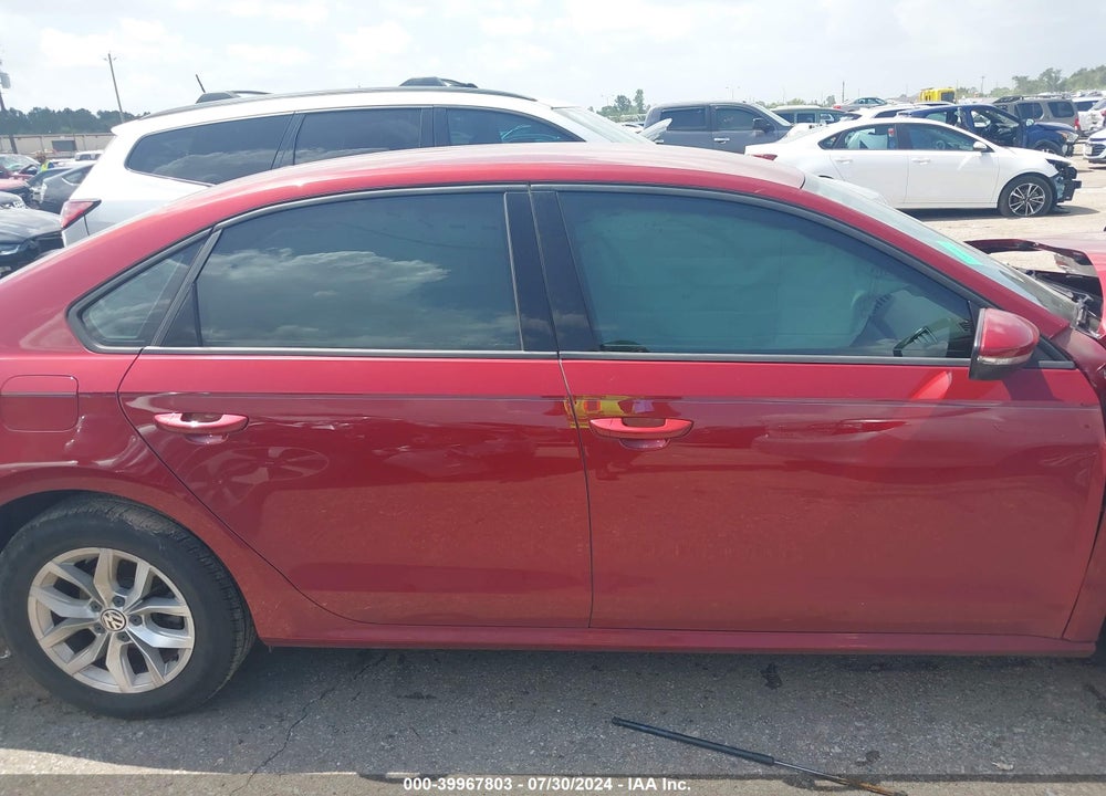 2018 VOLKSWAGEN PASSAT VIN: 1VWAA7A37JC007933