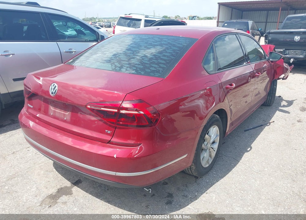 2018 VOLKSWAGEN PASSAT VIN: 1VWAA7A37JC007933