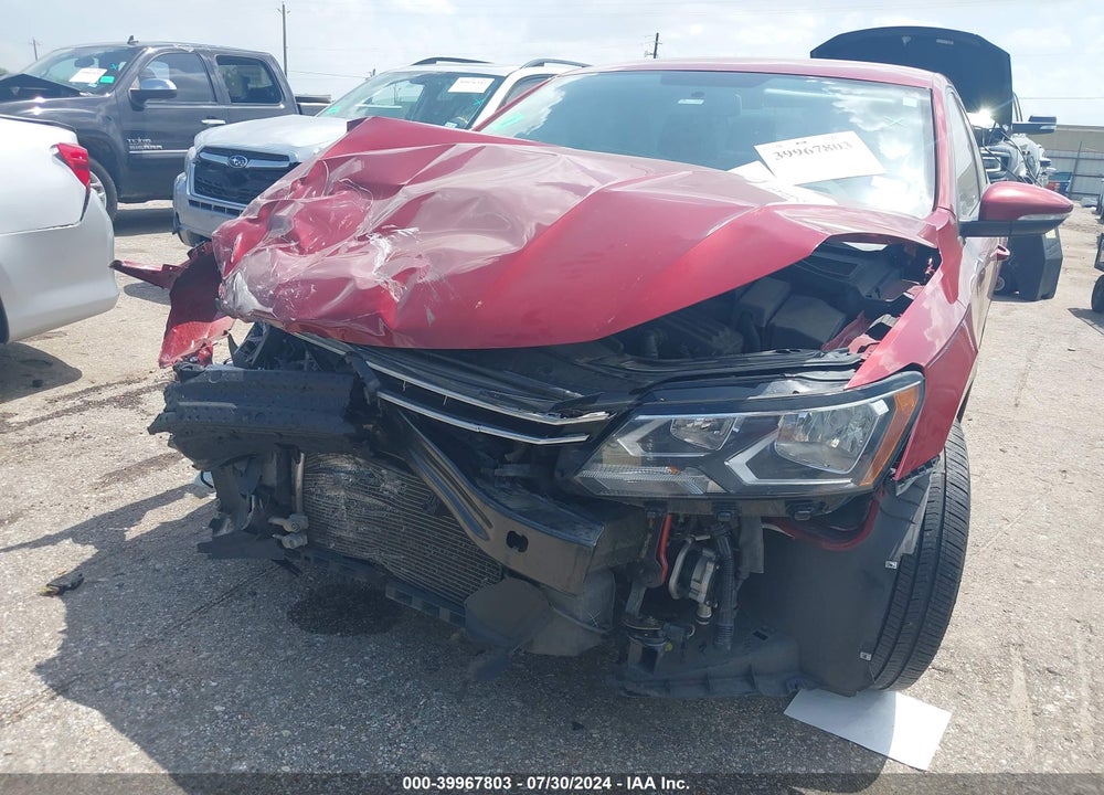 2018 VOLKSWAGEN PASSAT VIN: 1VWAA7A37JC007933