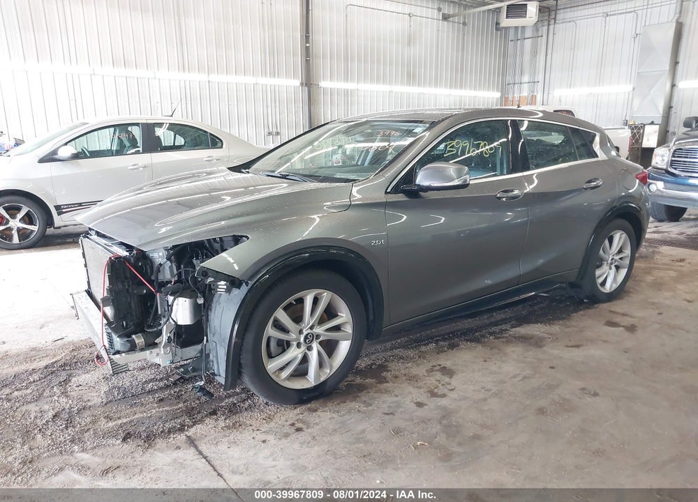 2018 INFINITI QX30 LUXURY VIN: SJKCH5CP2JA060978
