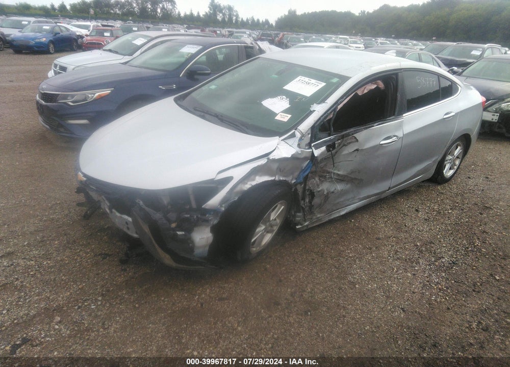 2017 CHEVROLET CRUZE VIN: 1G1BE5SM4H7207770