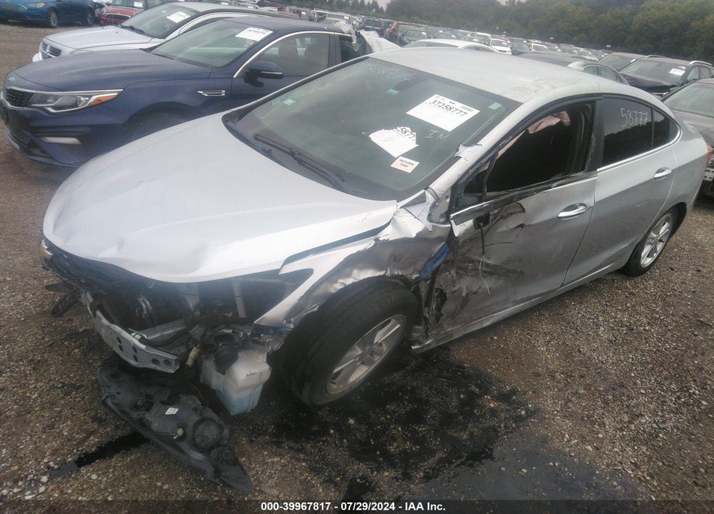 2017 CHEVROLET CRUZE VIN: 1G1BE5SM4H7207770
