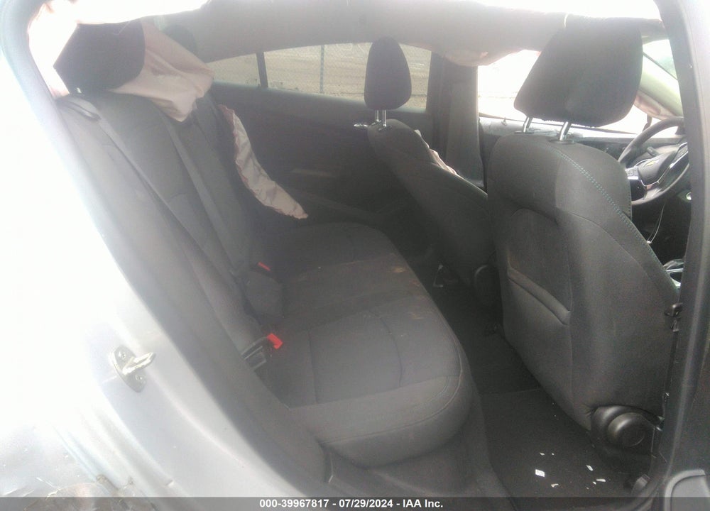 2017 CHEVROLET CRUZE VIN: 1G1BE5SM4H7207770