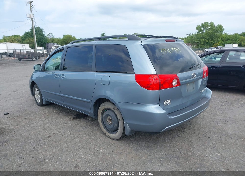 2010 TOYOTA SIENNA XLE VIN: 5TDYK4CC9AS320040