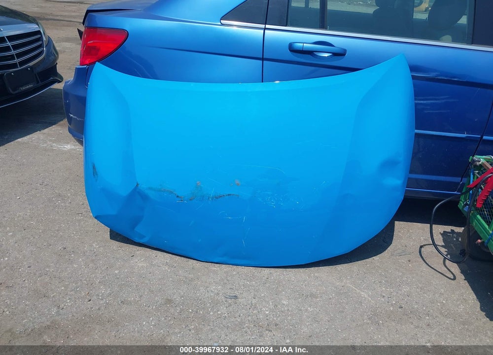 2020 TOYOTA COROLLA SE VIN: JTND4RBE9L3081369