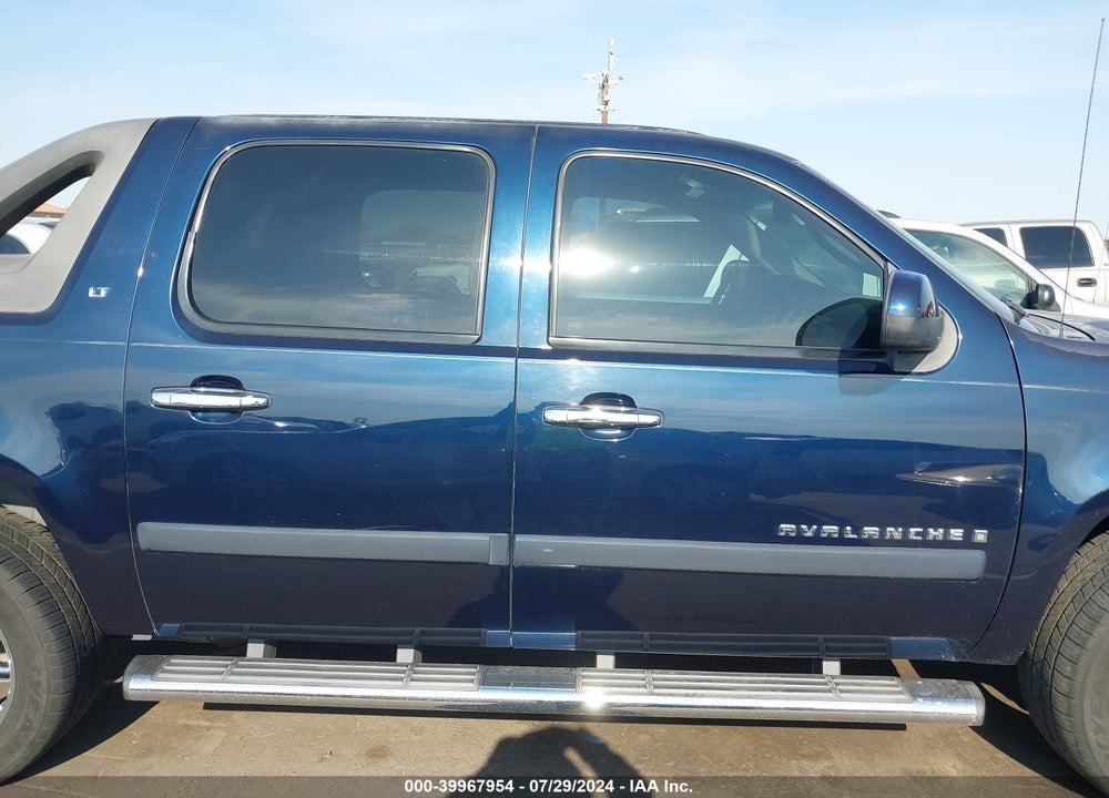 2008 CHEVROLET AVALANCHE 1500 LT VIN: 3GNEC12JX8G211486
