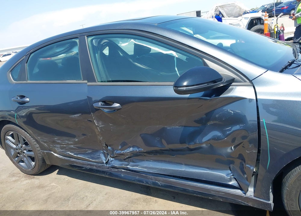 2021 KIA FORTE GT LINE VIN: 3KPF34AD8ME317239