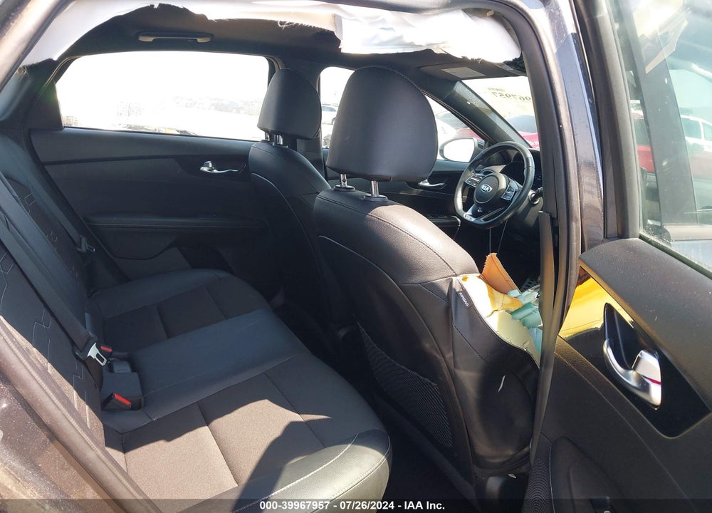 2021 KIA FORTE GT LINE VIN: 3KPF34AD8ME317239