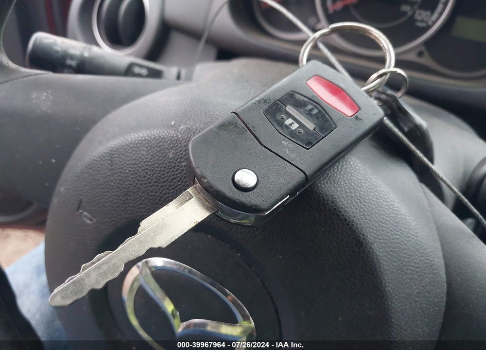 2014 MAZDA 2 SPORT VIN: JM1DE1KY3E0177578