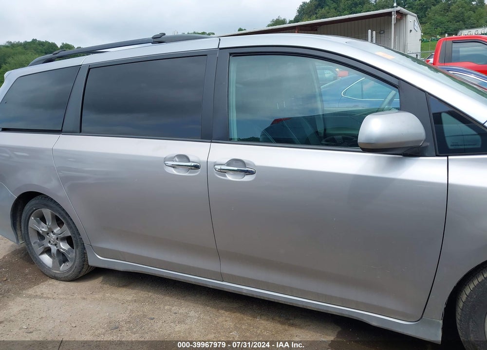2013 TOYOTA SIENNA SE 8 PASSENGER VIN: 5TDXK3DC5DS348202