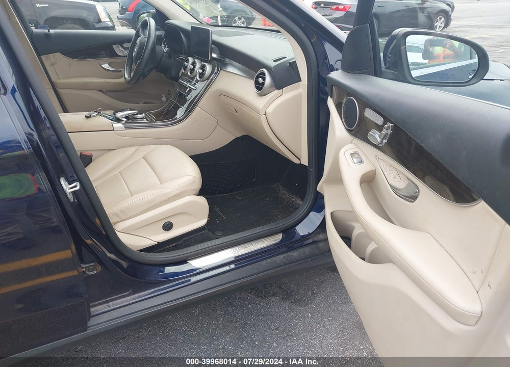 2016 MERCEDES-BENZ GLC 300 VIN: WDC0G4JB6GF059851