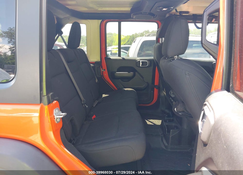 2018 JEEP WRANGLER UNLIMITED SPORT S 4X4 VIN: 1C4HJXDG3JW297358