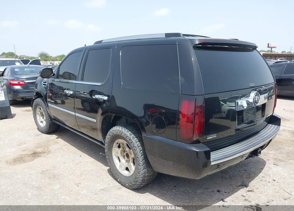 2011 CADILLAC ESCALADE PREMIUM VIN: 1GYS3CEF9BR132634
