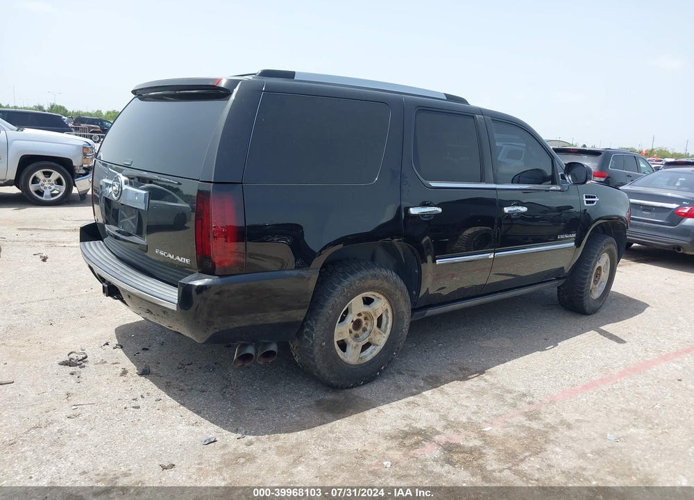 2011 CADILLAC ESCALADE PREMIUM VIN: 1GYS3CEF9BR132634
