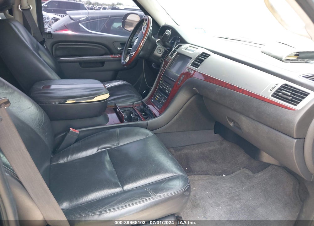 2011 CADILLAC ESCALADE PREMIUM VIN: 1GYS3CEF9BR132634
