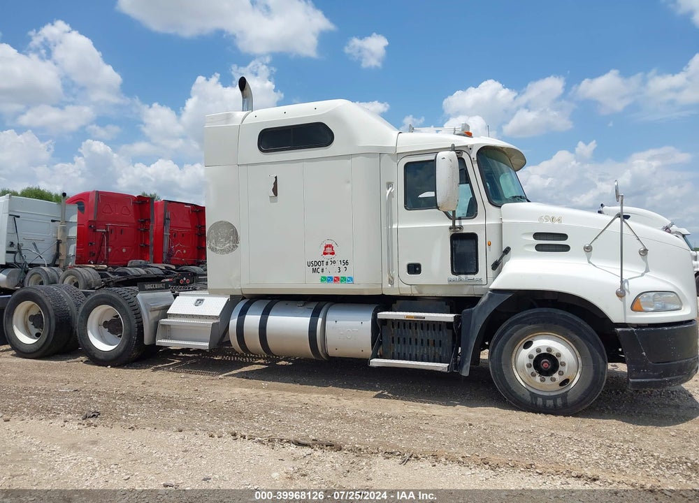 2012 MACK 600 CXU600 VIN: 1M1AW07Y7CM024162
