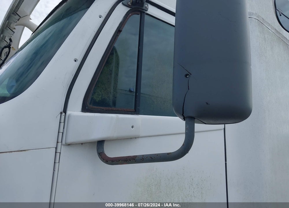 2002 FREIGHTLINER COLUMBIA COLUMBIA VIN: 1FUJA6CG32LJ02013