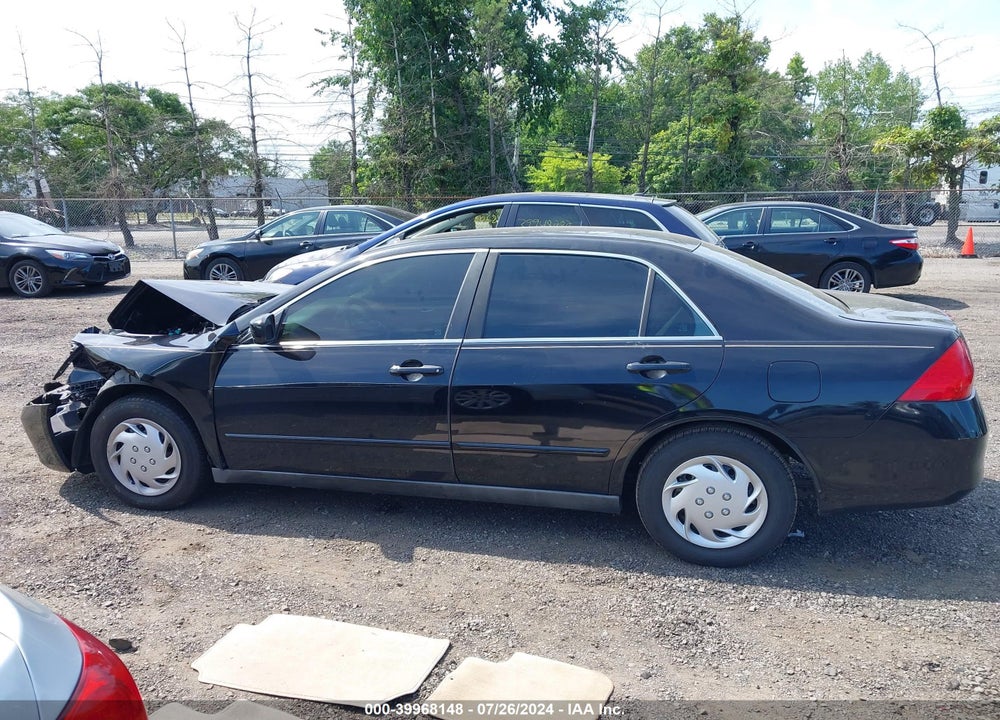 2007 HONDA ACCORD 2.4 LX VIN: 3HGCM56457G700600
