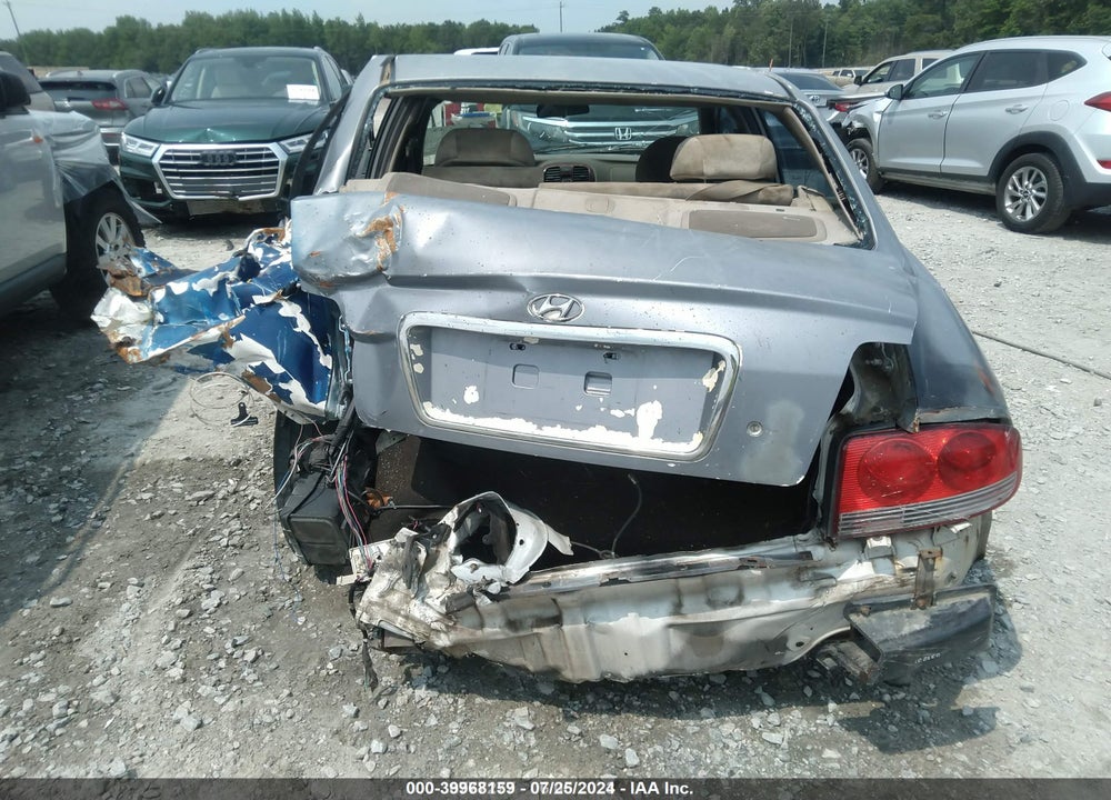 2004 HYUNDAI SONATA GLS/LX VIN: KMHWF35H04A025100