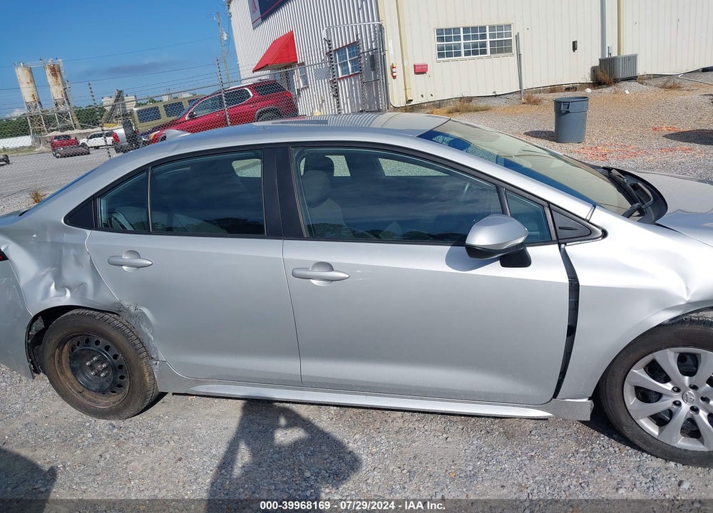 2022 TOYOTA COROLLA LE VIN: 5YFEPMAE5NP294169