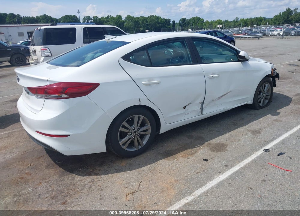 2017 HYUNDAI ELANTRA SE VIN: 5NPD84LF1HH069375