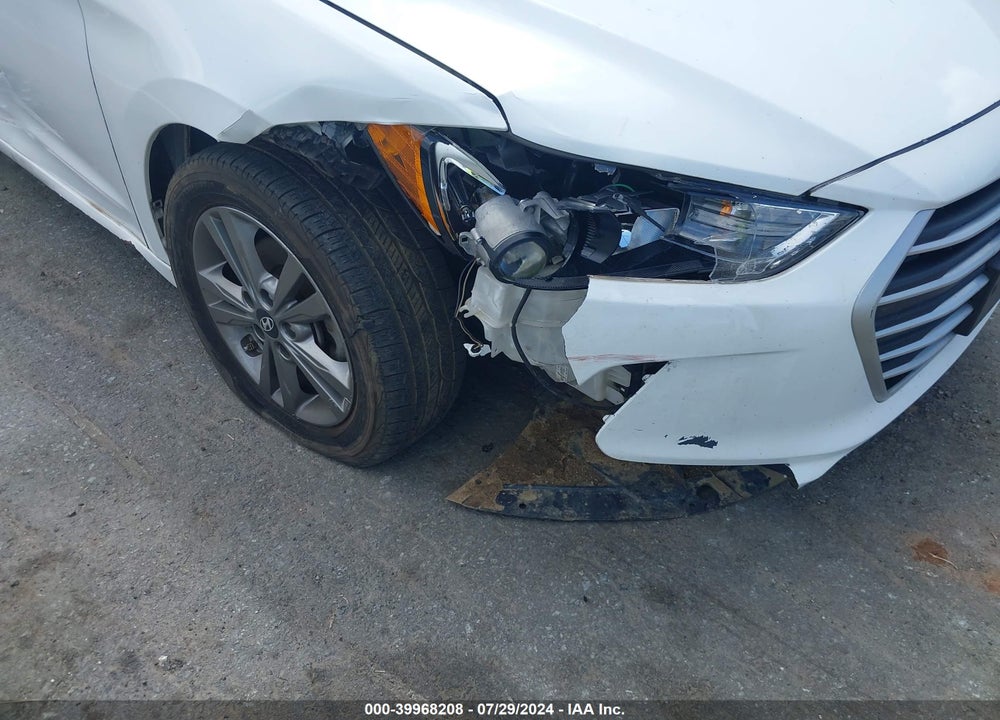 2017 HYUNDAI ELANTRA SE VIN: 5NPD84LF1HH069375
