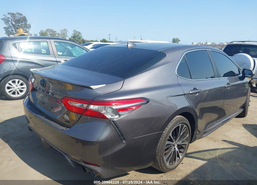 2019 TOYOTA CAMRY SE VIN: 4T1B11HK5KU283360