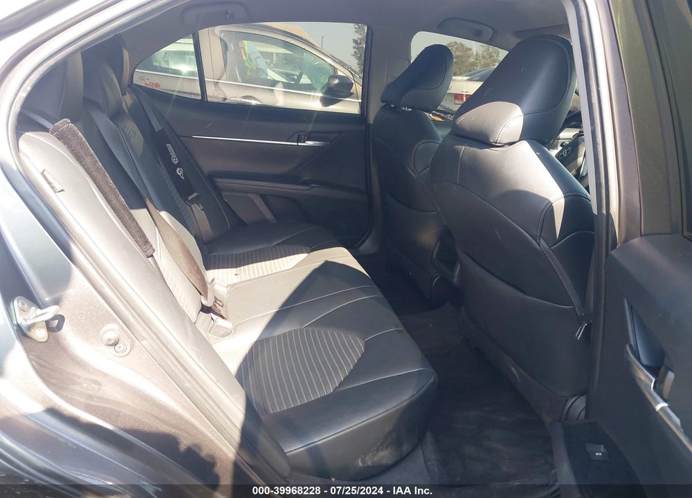 2019 TOYOTA CAMRY SE VIN: 4T1B11HK5KU283360