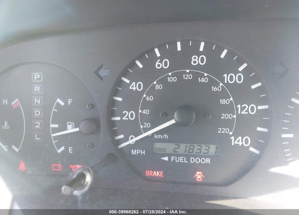 2000 TOYOTA CAMRY LE VIN: JT2BG22K1Y0513339