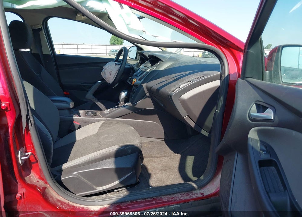 2014 FORD FOCUS SE VIN: 1FADP3K21EL454587