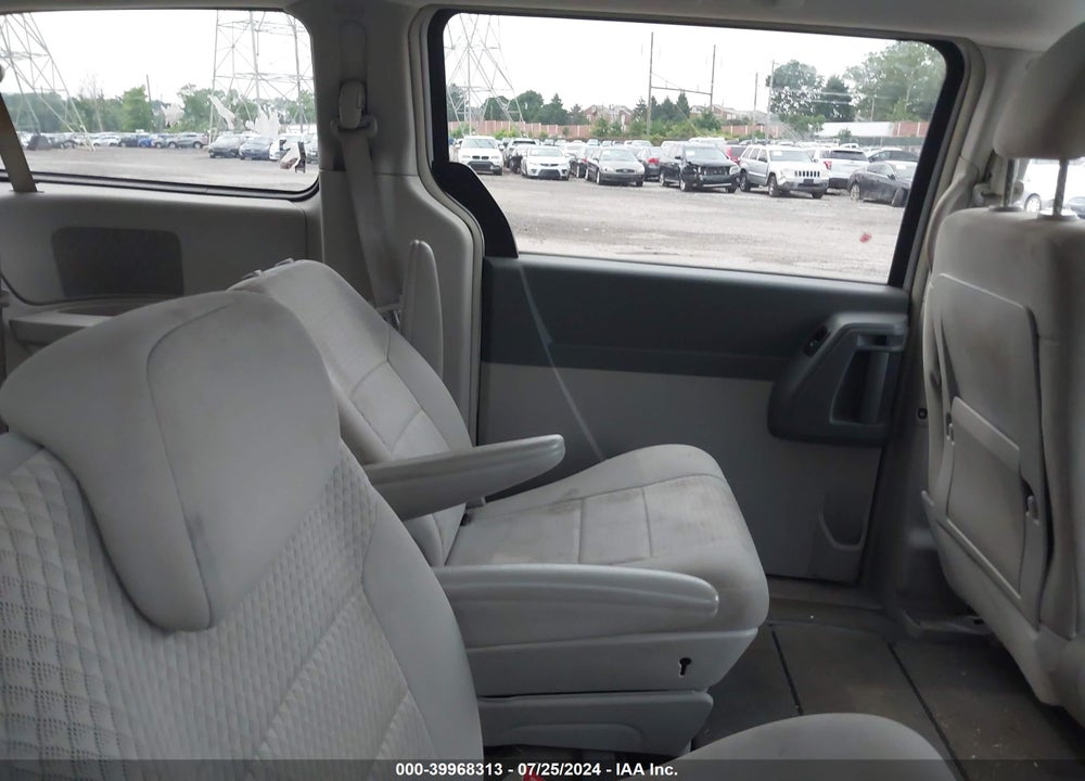 2008 CHRYSLER TOWN & COUNTRY TOURING VIN: 2A8HR54P88R121026