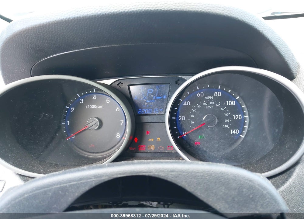 2013 HYUNDAI TUCSON LIMITED VIN: KM8JU3AC2DU600726