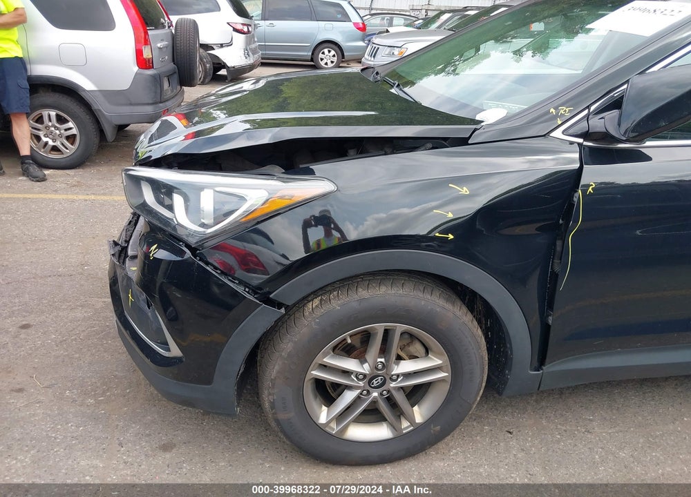 2018 HYUNDAI SANTA FE SPORT 2.4L VIN: 5XYZTDLB5JG568940