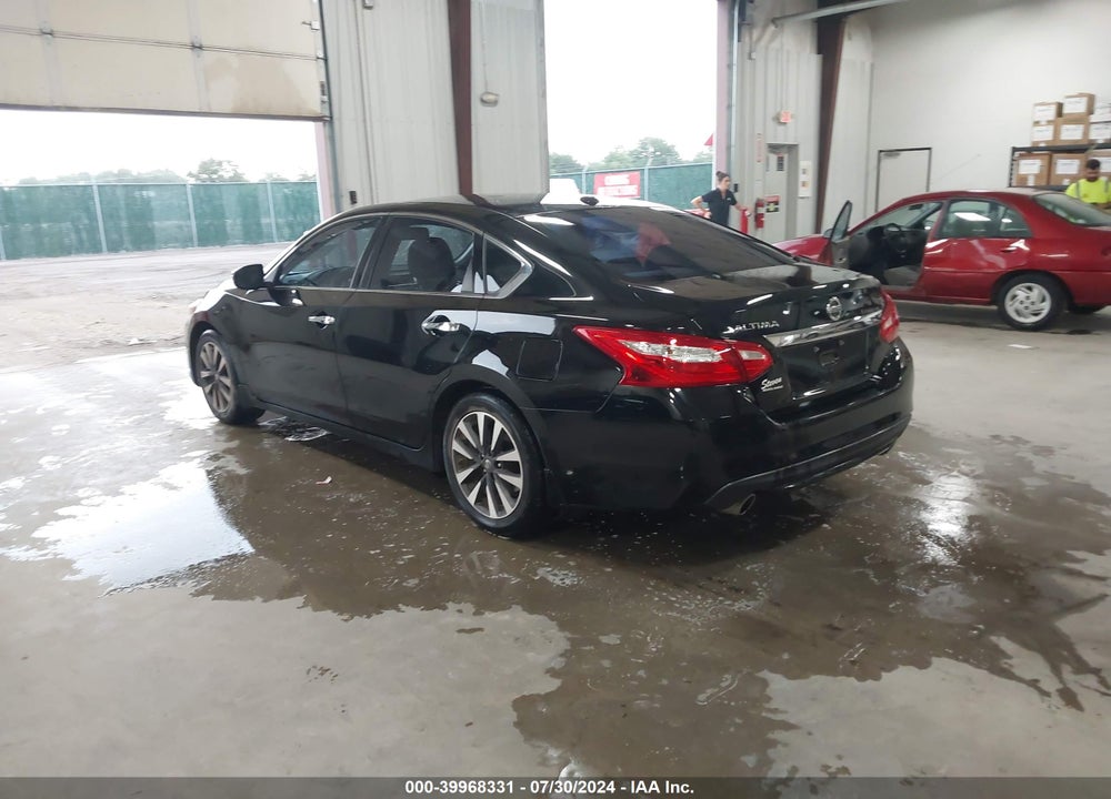 2017 NISSAN ALTIMA 2.5 SL VIN: 1N4AL3APXHC194660