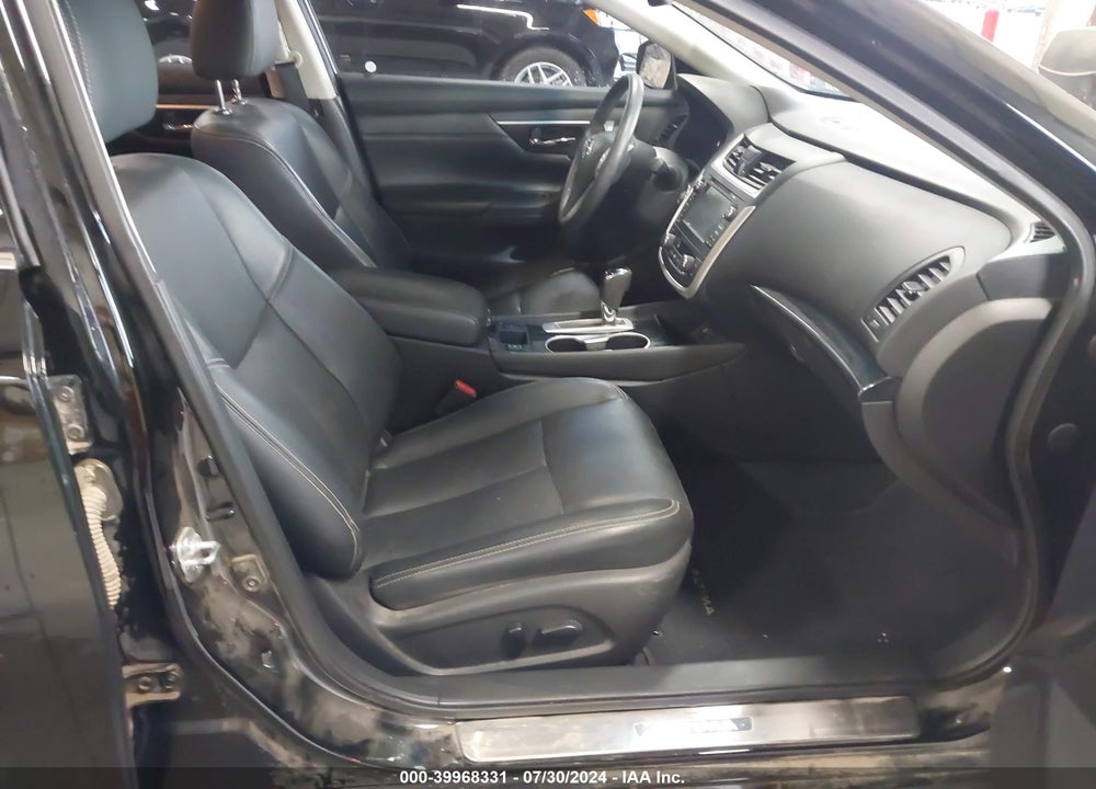 2017 NISSAN ALTIMA 2.5 SL VIN: 1N4AL3APXHC194660