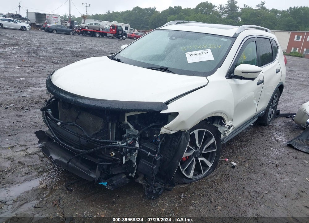 2018 NISSAN ROGUE SL VIN: JN8AT2MV4JW316002
